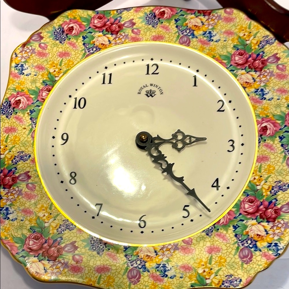 Vintage Royal Winton Floral Wall Clock - Multicolor - Picture 8 of 16